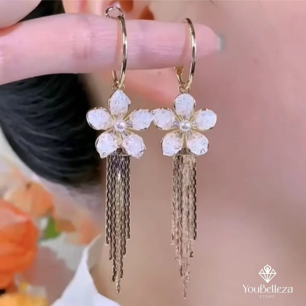 Aretes Flor Blanca