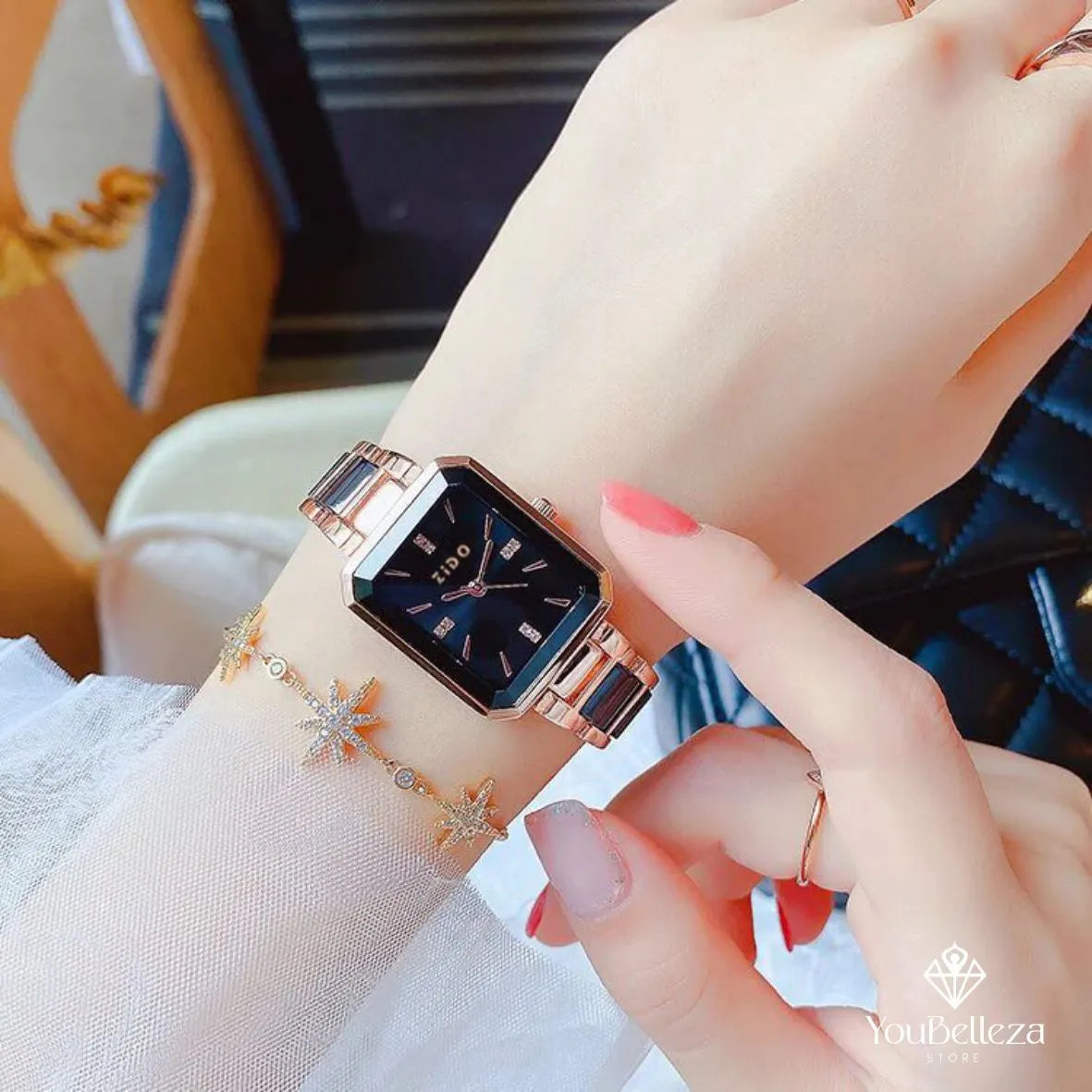 Elegancia Cuadrada: Reloj de pulsera para mujer