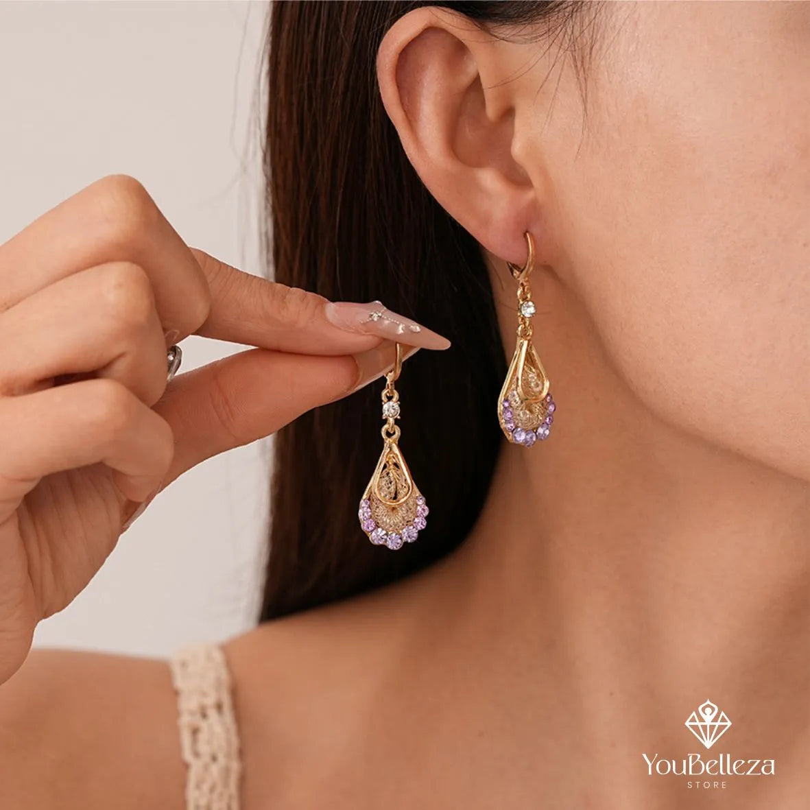 Aretes Gota de Lujo Morado